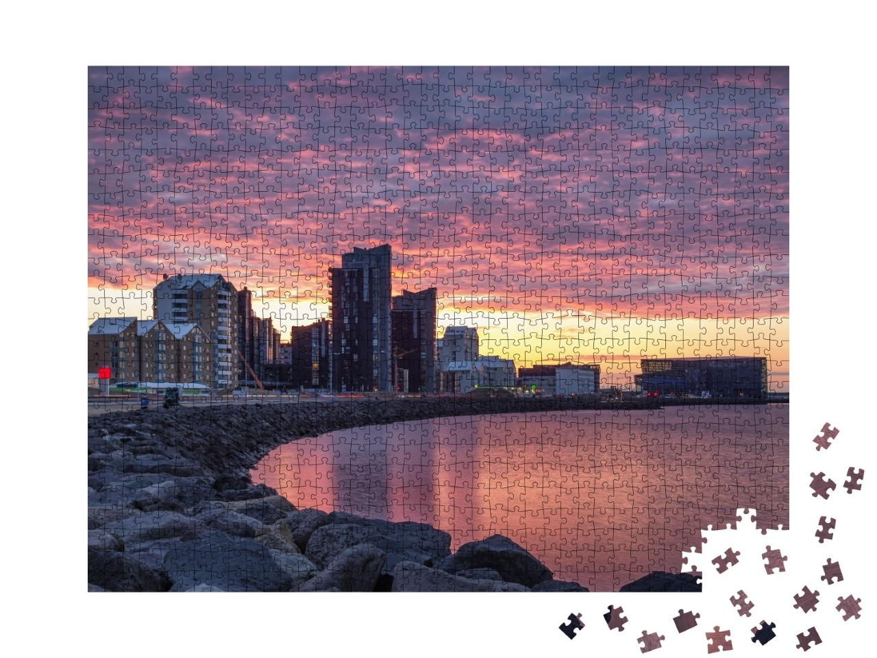 Puzzle de 1000 pièces « Coucher de soleil sur Reykjavik »