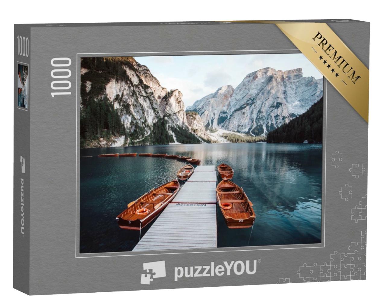 Puzzle de 1000 pièces « Le lac Pragser Wildsee au coucher du soleil, Dolomites, Tyrol du Sud, Italie »