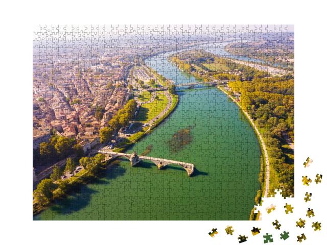Puzzle de 1000 pièces « Vue aérienne d'Avignon avec le Palais des Papes et le Rhône, France »