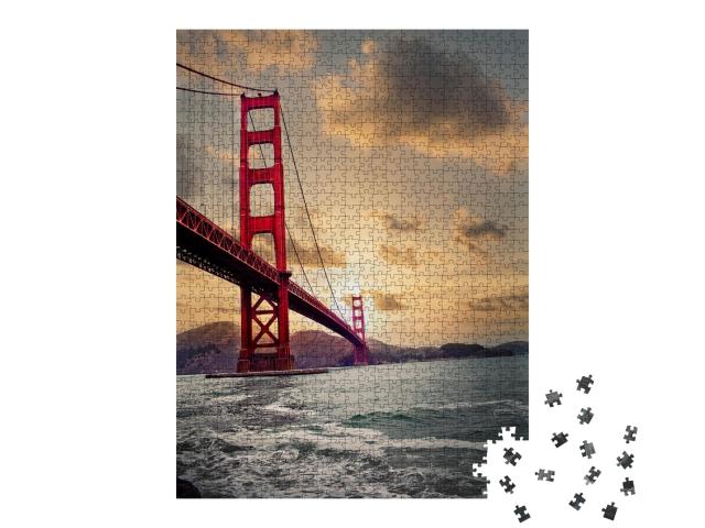Puzzle de 1000 pièces « Golden Gate Bridge : coucher de soleil »