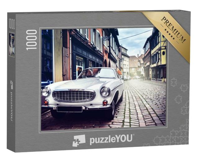 Puzzle de 1000 pièces « Voiture rétro dans la vieille ville »