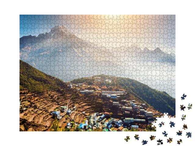 Puzzle de 1000 pièces « Vue sur le village de Namche Bazar au pied du camp de base de l'Everest, Himalaya, Népal »
