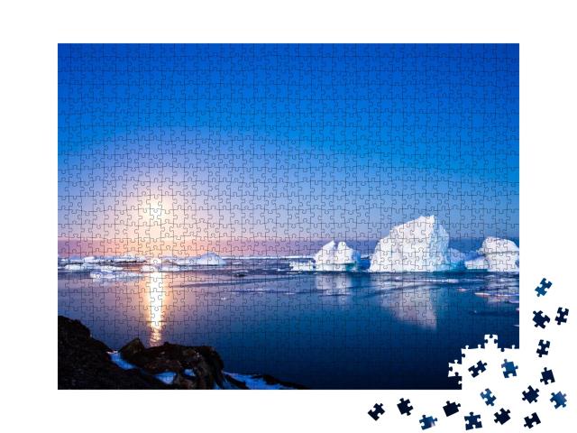 Puzzle de 1000 pièces « L'Antarctique par une nuit d'été, icebergs et clair de lune »