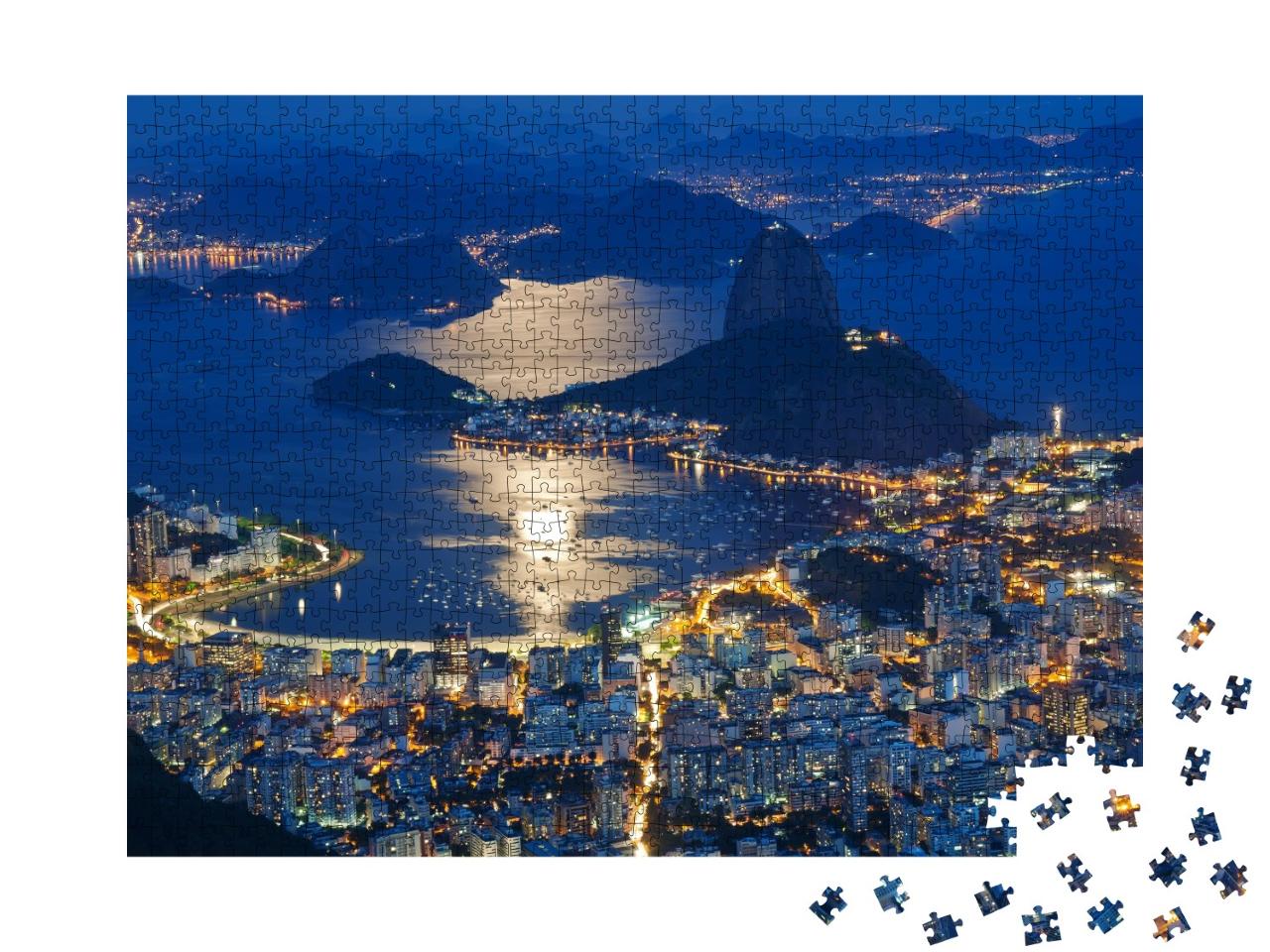 Puzzle de 1000 pièces « Vue nocturne du Pain de Sucre et de Botafogo à Rio de Janeiro »