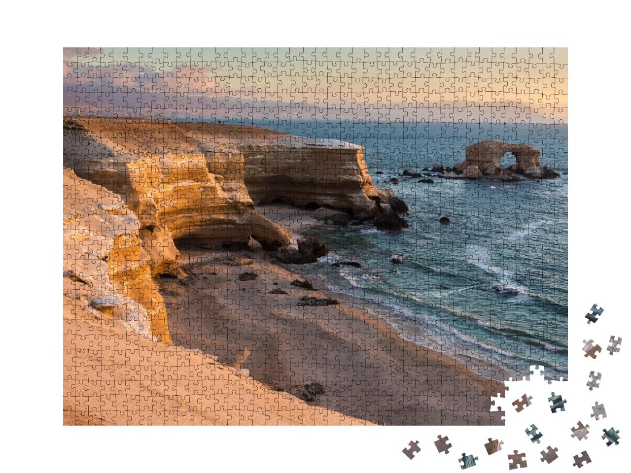 Puzzle de 1000 pièces « Monument naturel de La Portada au coucher du soleil, Antofagasta, Chili »