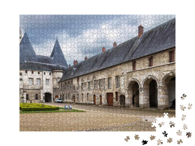 Puzzle de 1000 pièces « Cour intérieure de l'ancien palais épiscopal, Beauvais, France »