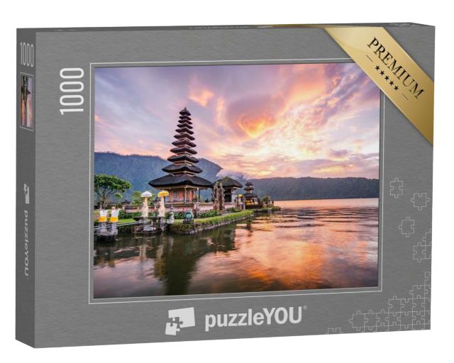 Puzzle de 1000 pièces « Temple hindou dans le paysage du lac Bratan, Bali, Indonésie »