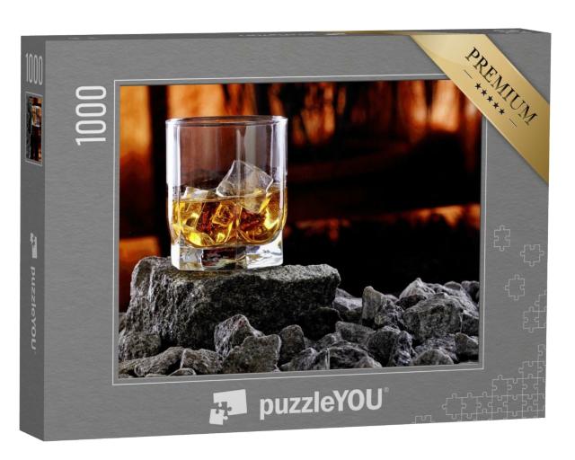 Puzzle de 1000 pièces « Verre à whisky avec coucher de soleil »