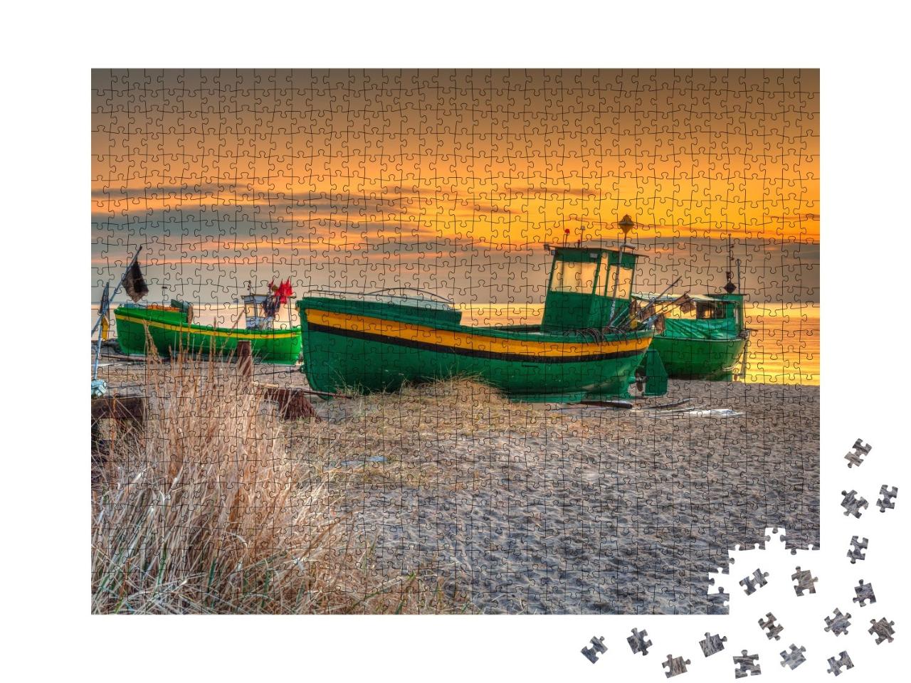 Puzzle de 1000 pièces « Bateaux de pêche sur la plage de la Baltique au lever du soleil, Gdynia Orlowo, Pologne »