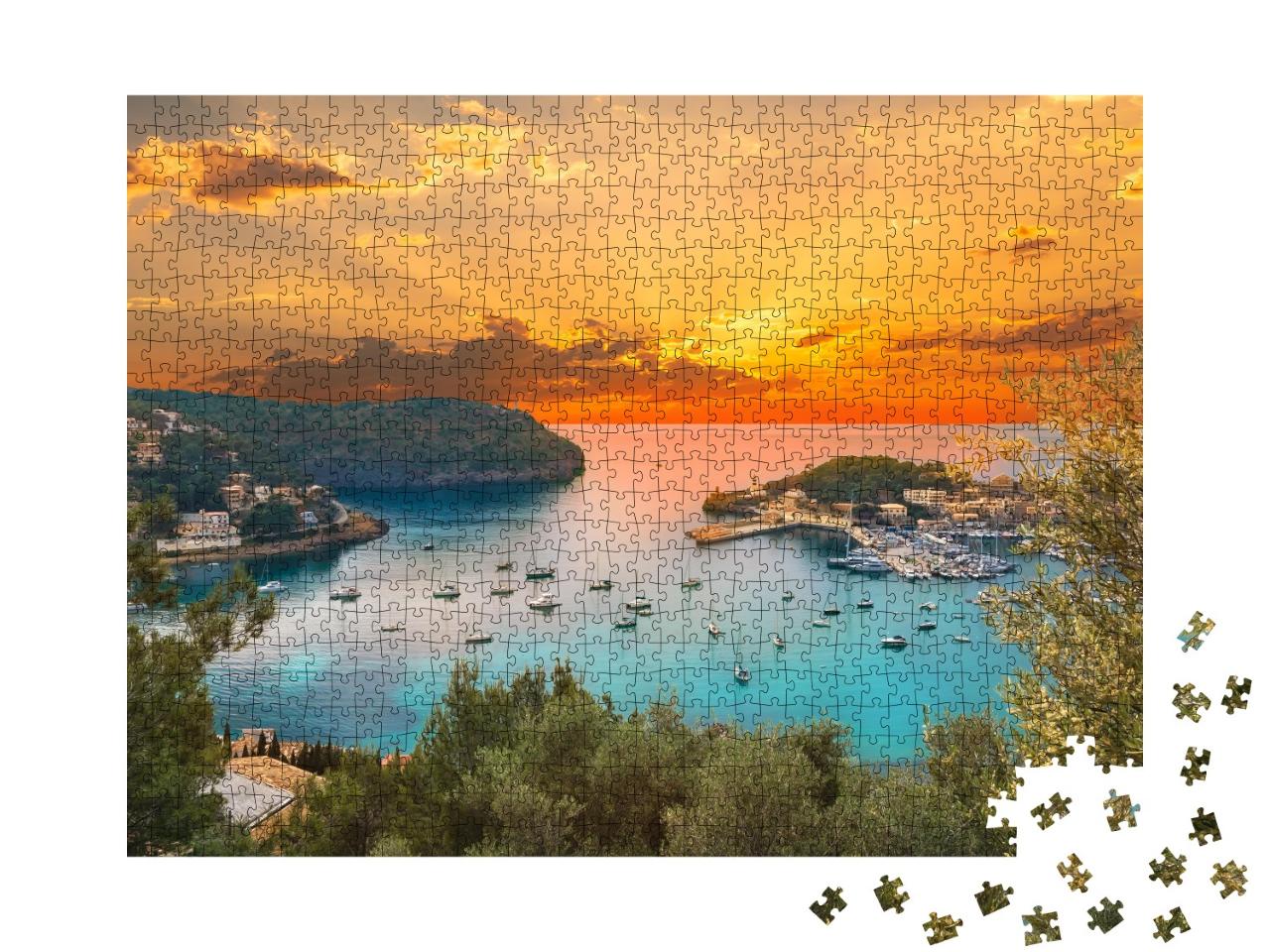 Puzzle de 1000 pièces « Vue sur le célèbre port de Soller, coucher de soleil à Majorque »