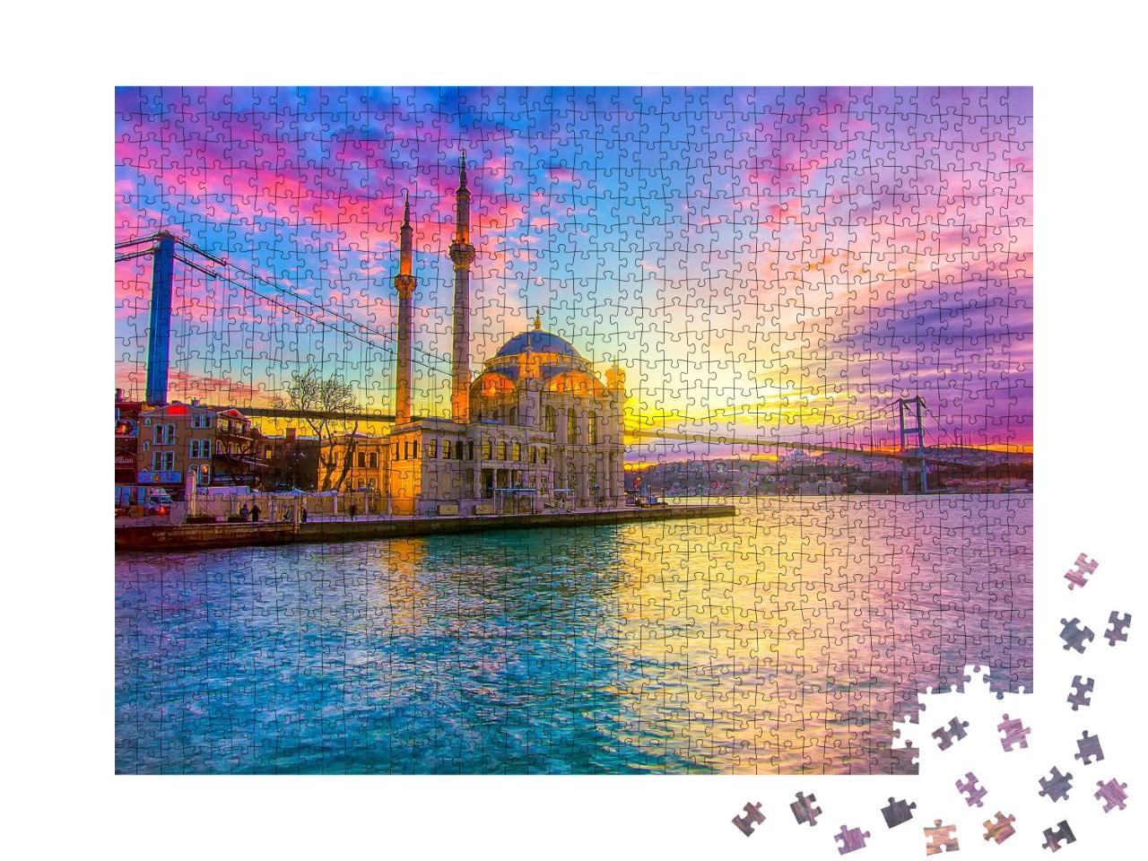 Puzzle de 1000 pièces « Lever de soleil sur le Bosphore devant la mosquée Ortakoy à Istanbul »