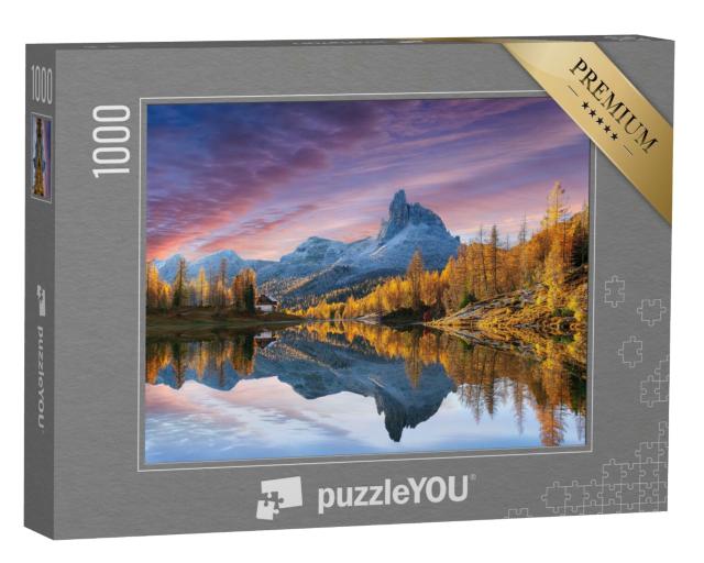 Puzzle de 1000 pièces « Vue d'automne sur le lac Federa dans les Dolomites, Italie »