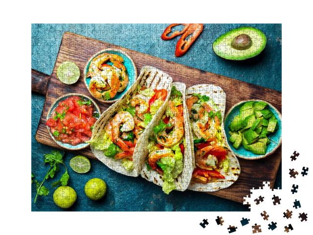 Puzzle de 1000 pièces « Cuisine mexicaine : tacos de crevettes avec salsa, légumes et avocat »