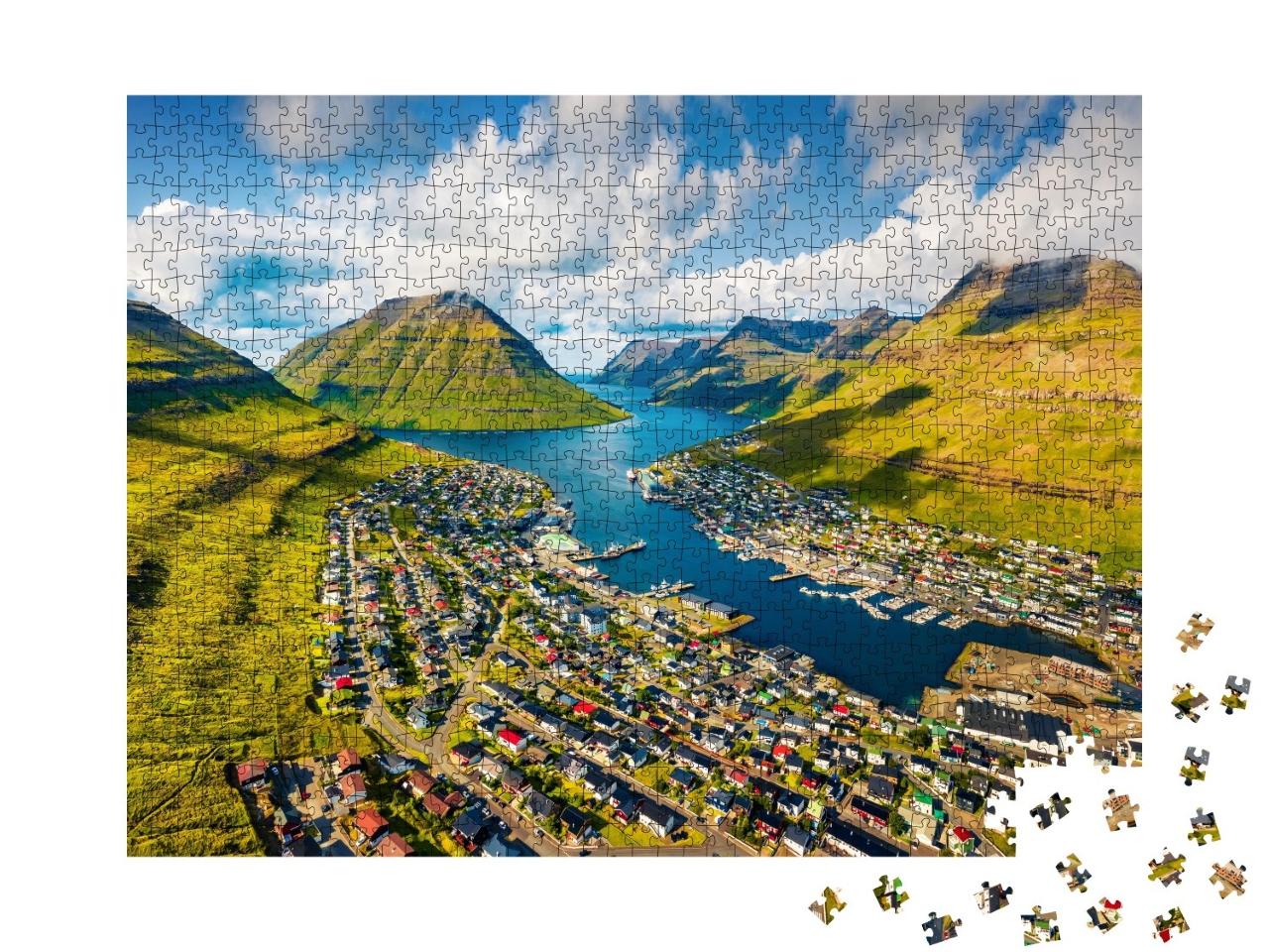 Puzzle de 1000 pièces « Vue aérienne de Borody par une belle matinée d'été »
