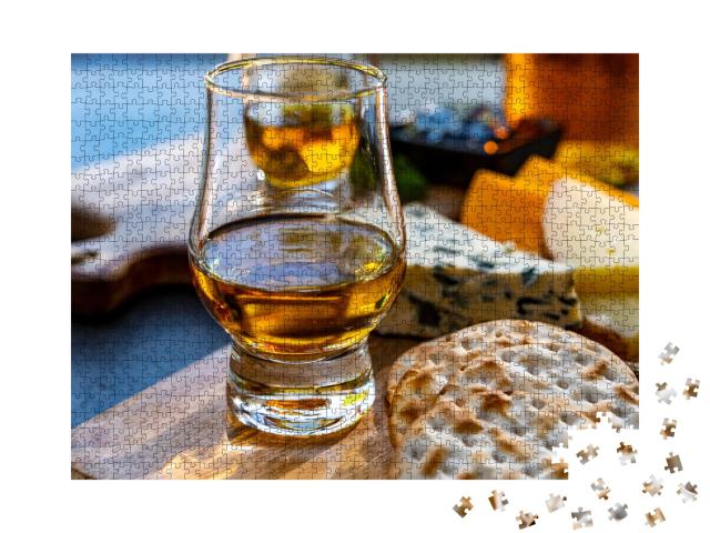 Puzzle de 1000 pièces « Dégustation de whisky et de fromage »
