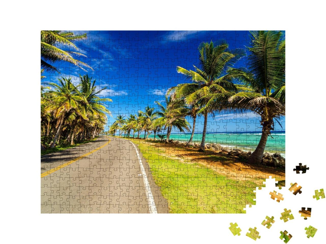Puzzle de 500 pièces « Autoroute à côté de la mer turquoise des Caraïbes, Colombie »