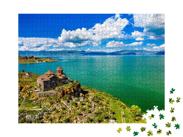 Puzzle de 1000 pièces « Monastère de Hayravank sur les rives du lac Sevan, Arménie »