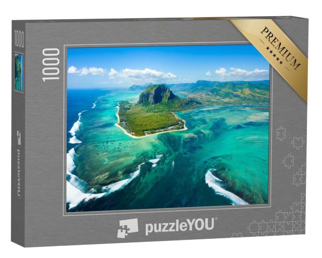 Puzzle de 1000 pièces « Impressionnante vue aérienne du panorama de l'île et de la cascade sous-marine de l'île Maurice »