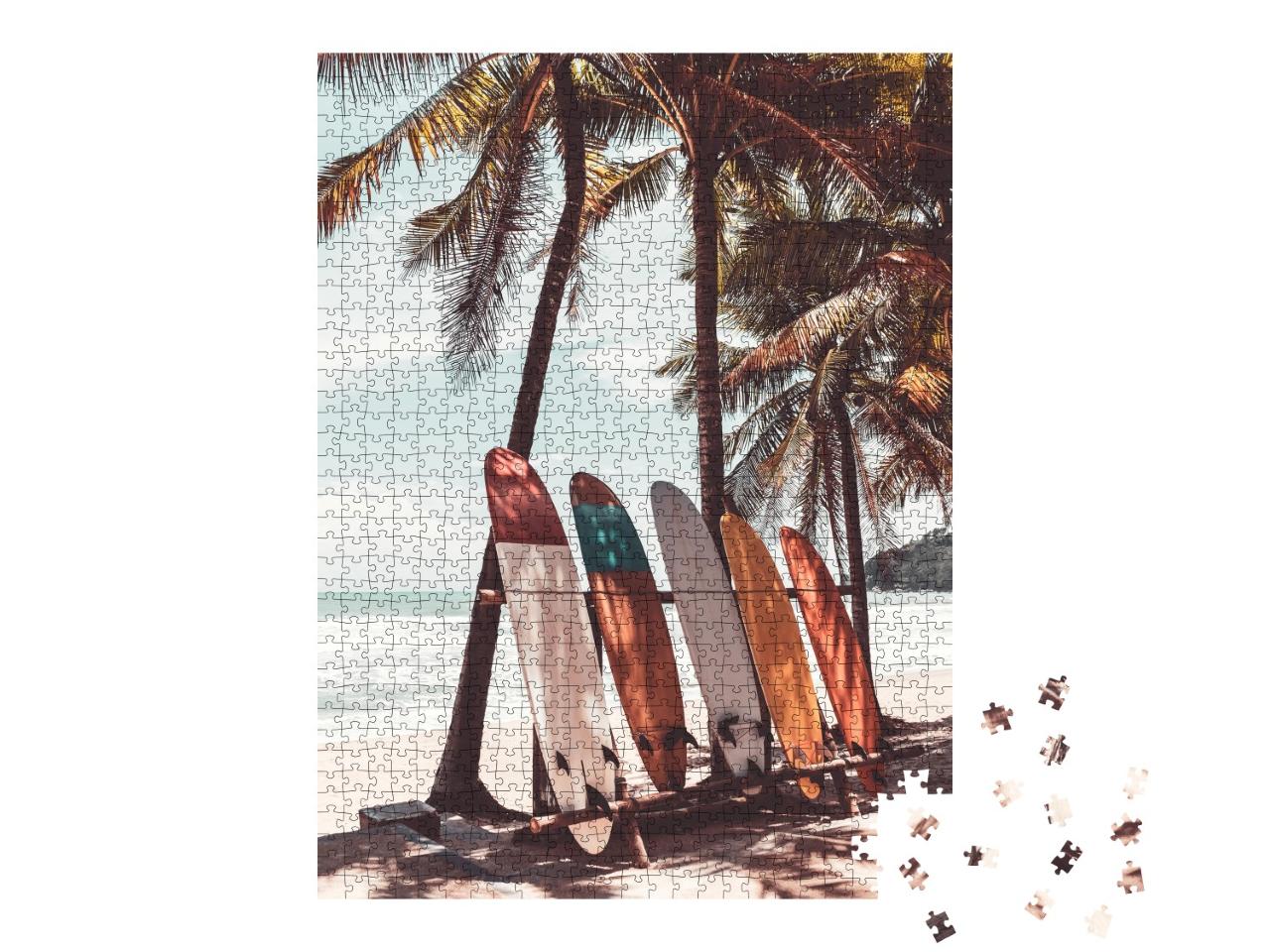 Puzzle de 1000 pièces « Planches de surf sous les palmiers »
