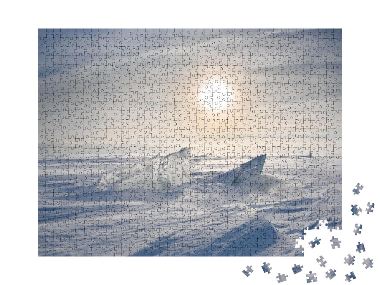 Puzzle de 1000 pièces « Paysage pendant une tempête de neige au coucher du soleil »