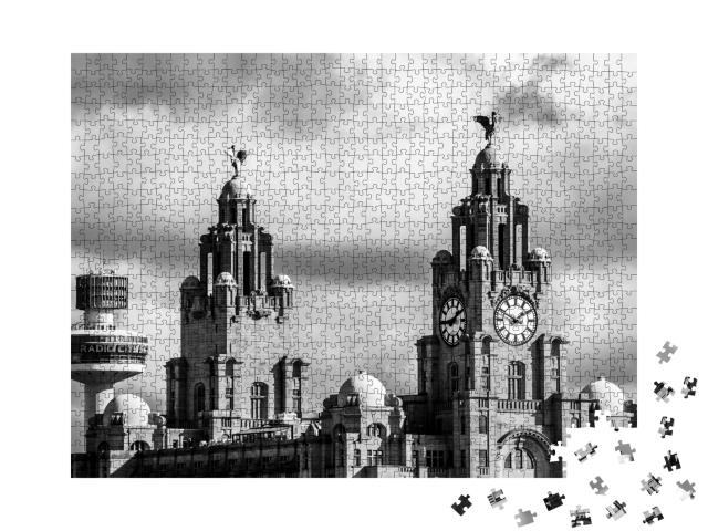Puzzle de 1000 pièces « Vue sur le Royal Liver Building à Liverpool »