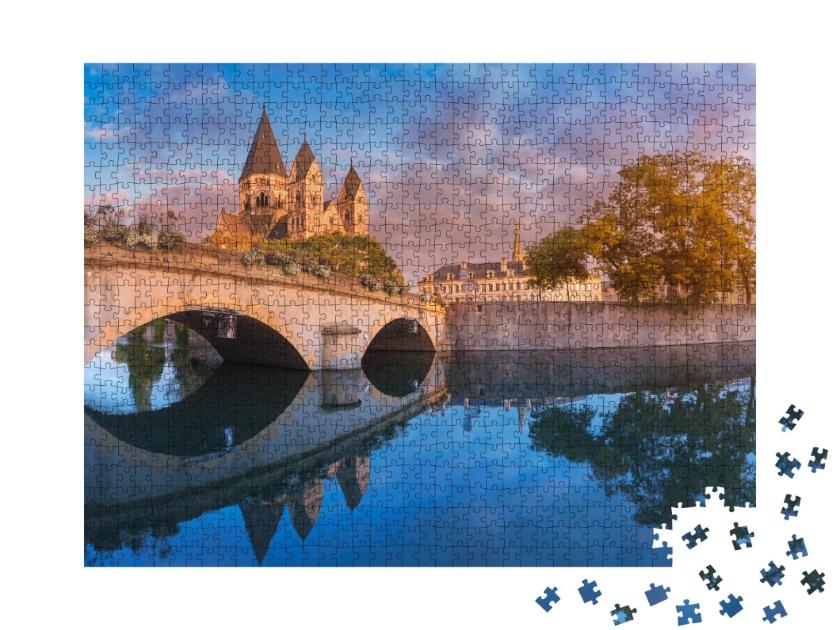 Puzzle de 1000 pièces « Église au bord de la Moselle à Metz »