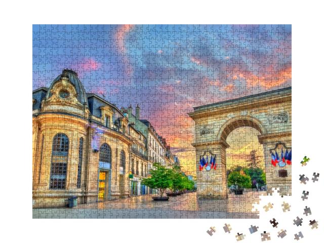 Puzzle de 1000 pièces « La porte Guillaume sur la place Darcy à Dijon, France »