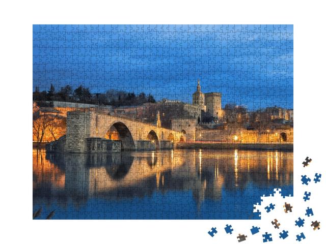 Puzzle de 1000 pièces « Vue sur le Pont d'Avignon du 12ème siècle à Avignon, Provence, France »