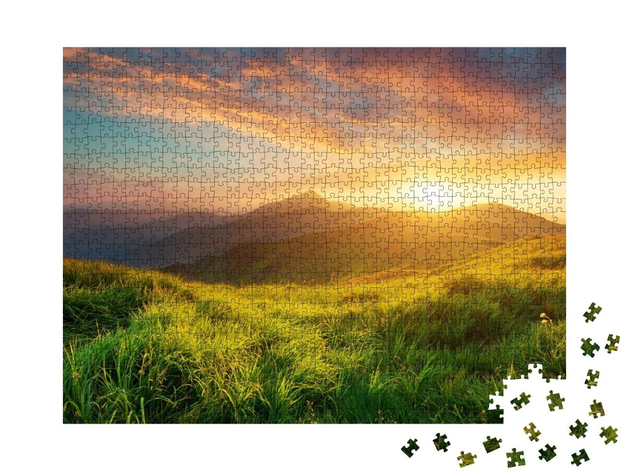 Puzzle de 1000 pièces « Vallée de montagne au lever du soleil »