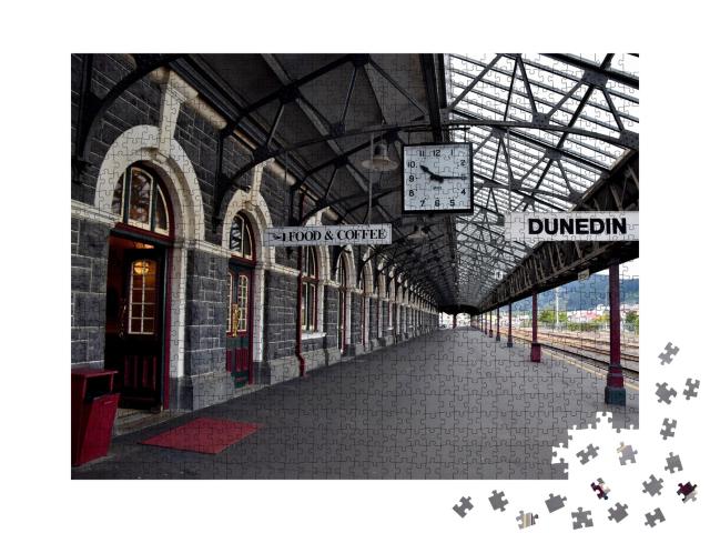 Puzzle de 1000 pièces « Le matin, à 10h15, la gare de Dunedin est vide. »