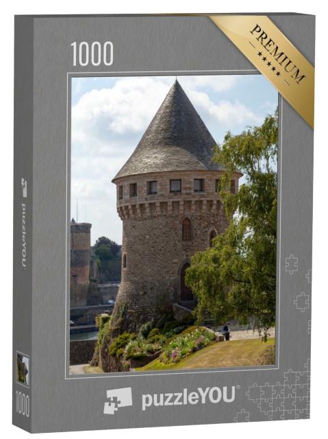 Puzzle de 1000 pièces « La Tour Tanguy, Bastille de Quilbignon à côté de la rivière Penfeld à Brest, France. »