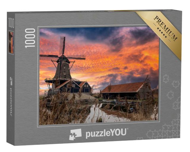 Puzzle de 1000 pièces « Moulin à vent sur une rivière au lever du soleil »
