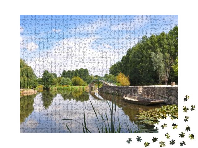 Puzzle de 1000 pièces « Promenade dans le marais poitevin en Vendée, France »